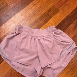 Lululemon hotty hot short 2 inch